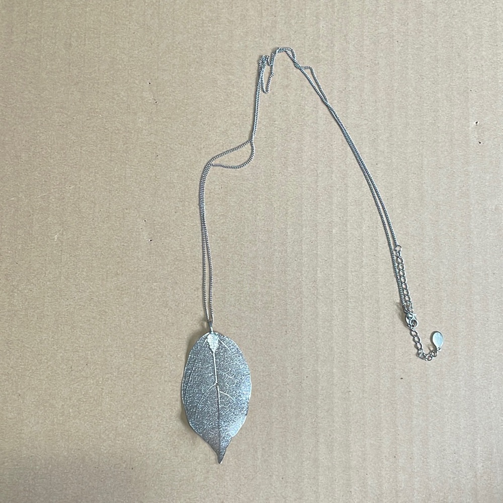 Silver leaf necklace